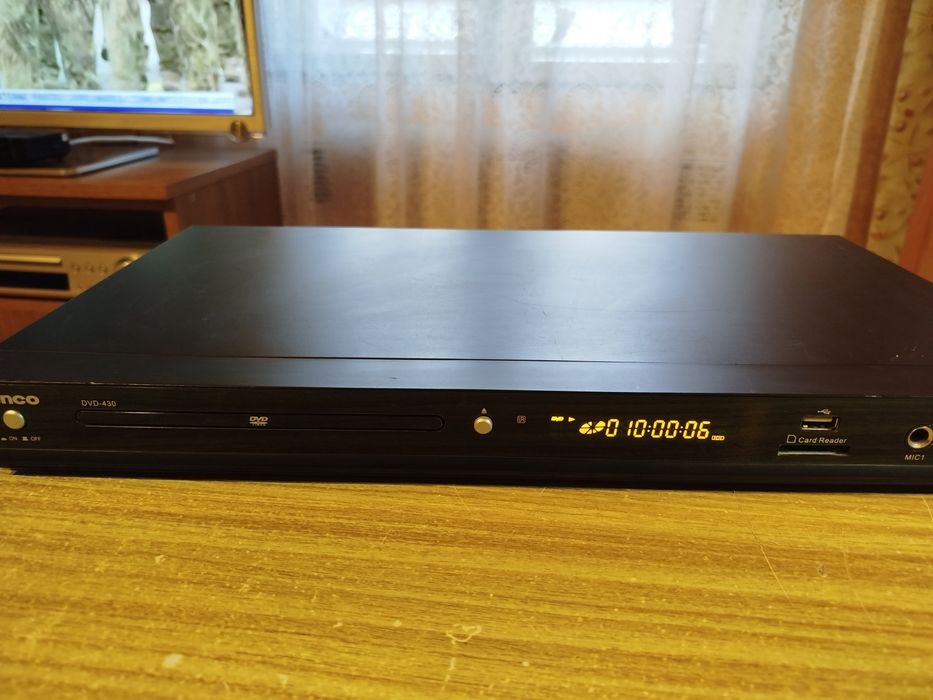 Dvd Lenco USB SD card reader