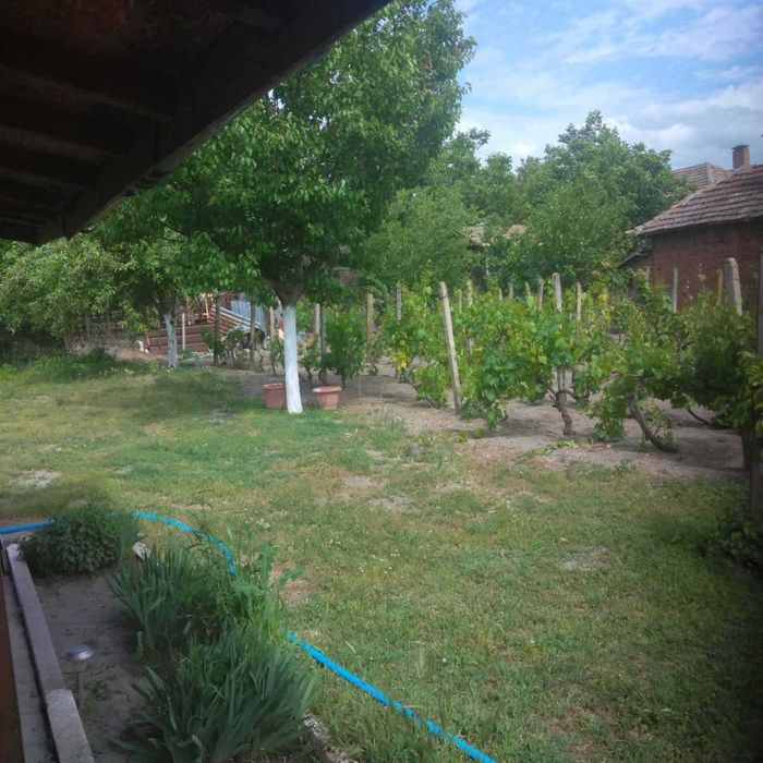 КЪЩА - с. Гиген обл. Плевен