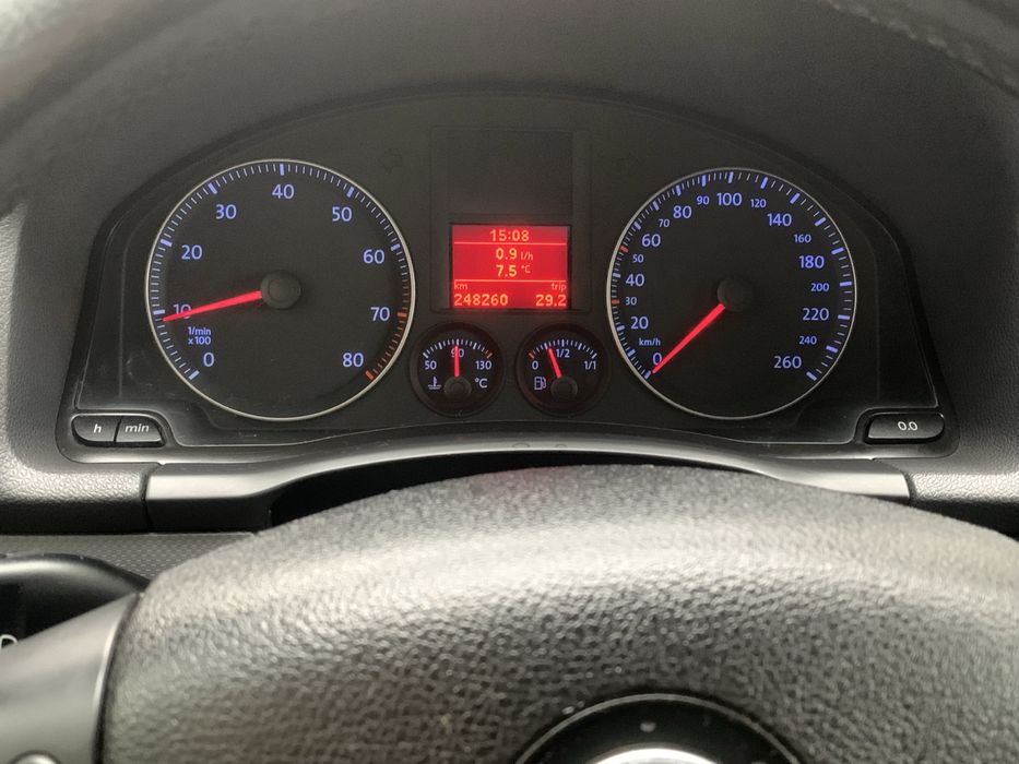 Vw Golf 5 1.6 benzina Mpi 102 cp