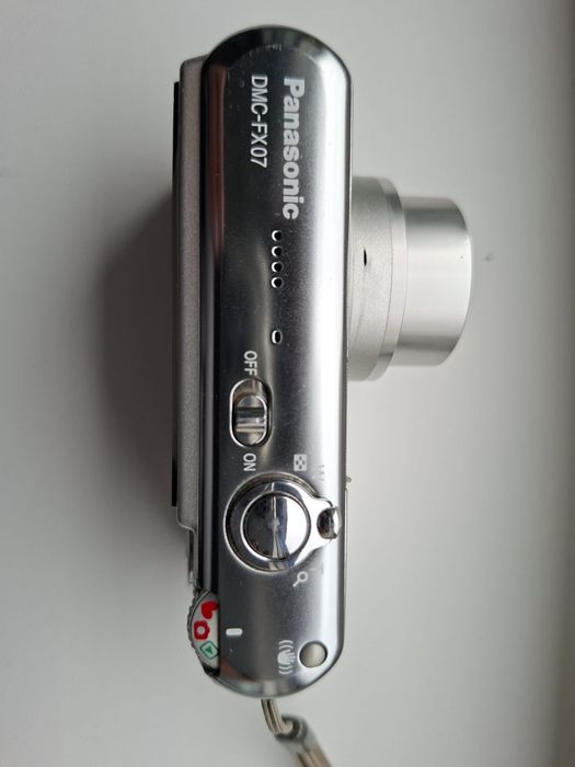 Aparat foto compact Panasonic lumix DMC FX 07