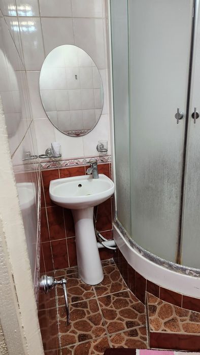 Продается 2-хкомнатная квартира 2/5