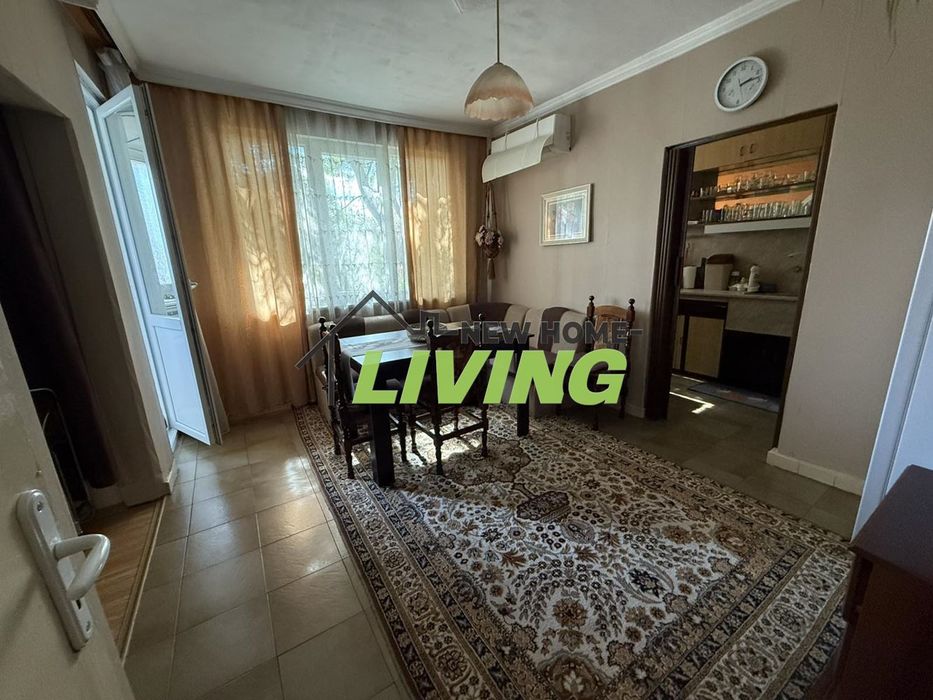 Продава се Тристаен апартамент в Пловдив, Кючук Париж - 107 кв.м за 1664 €/кв.м - Снимка #1