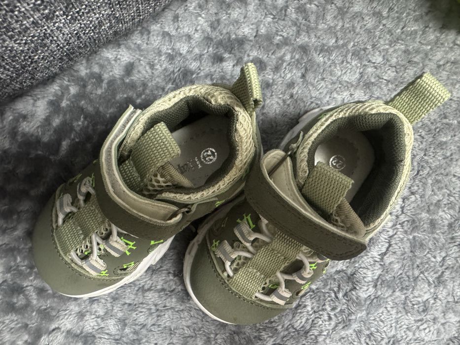 Детские сандали