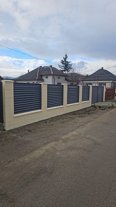 Garduri din sipca metalica, panouri stil jaluzele, tabla cutata, plasă