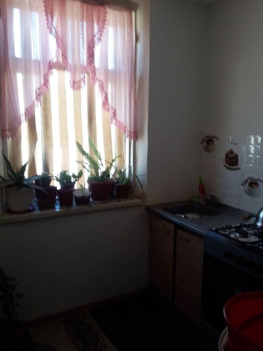 3xonali dom sotiladi