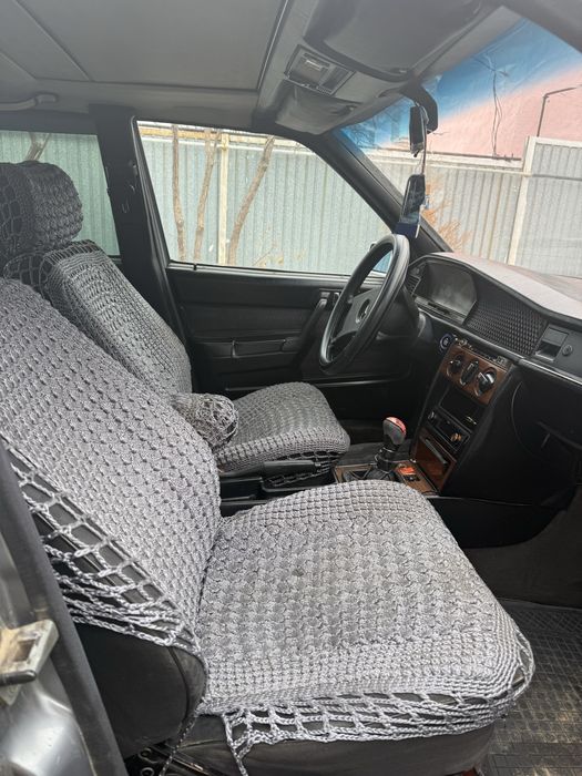 Мерседец 190 на активном ходу