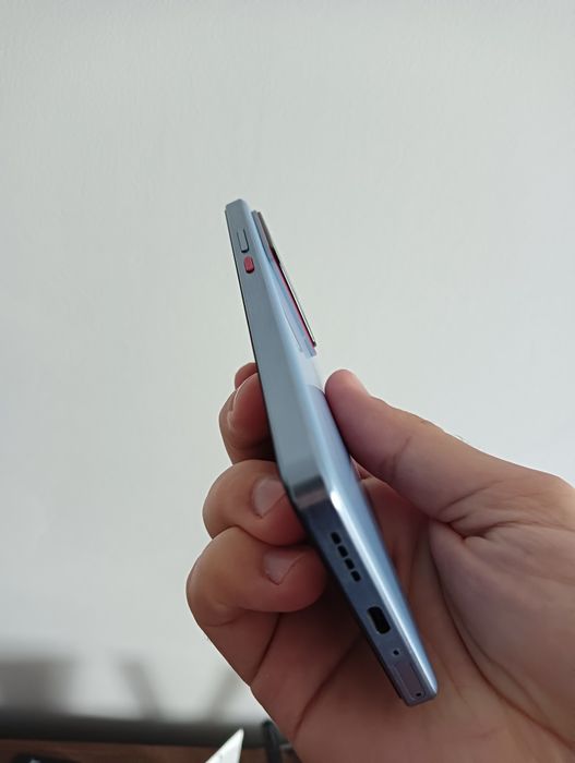 Realme GT 7    12Gb/512Gb Albastru