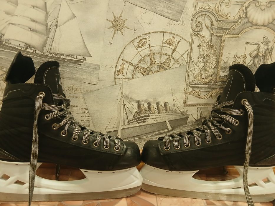 Продам коньки Ccm