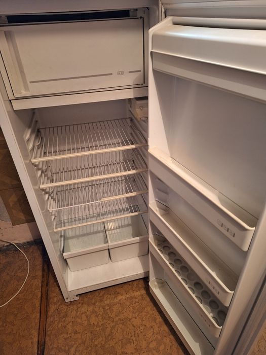 Холодильник Radiola