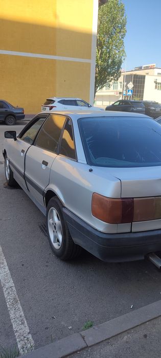 Продам Ауди 80 б3
