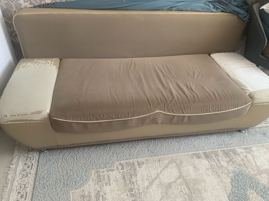 Продам б/у . В использовании 5 лет Софа диванчик