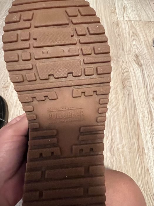 Кроссовки женские 35 размер