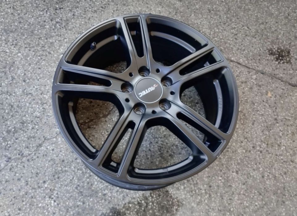 Джанти Autec 5x112 17 с нови летни гуми