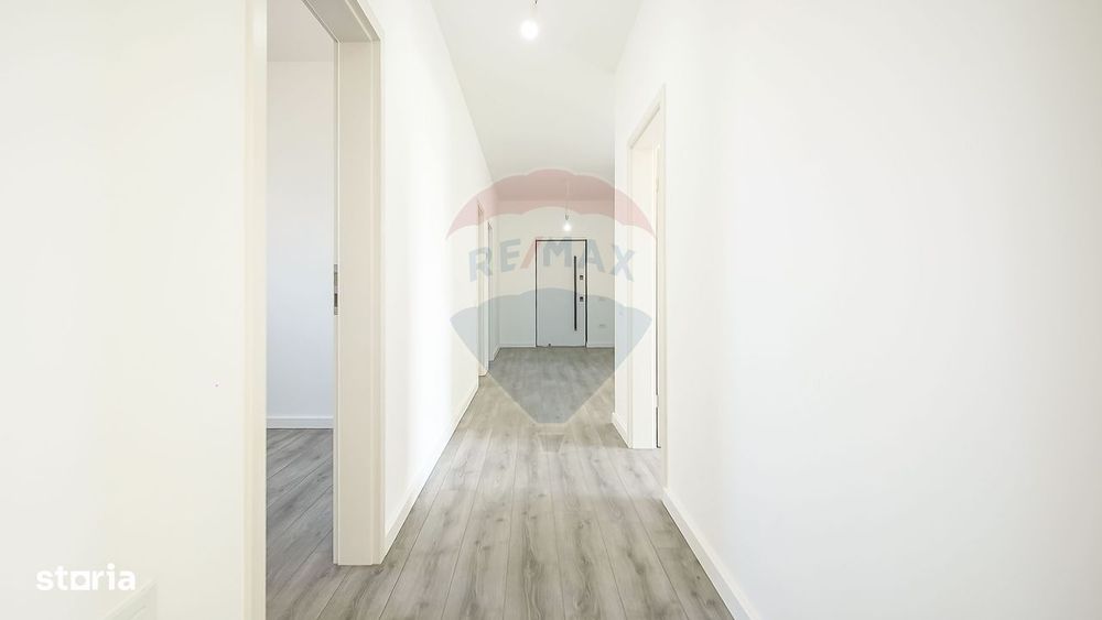 Casă cu 5 camere de vânzare, Hălchiu