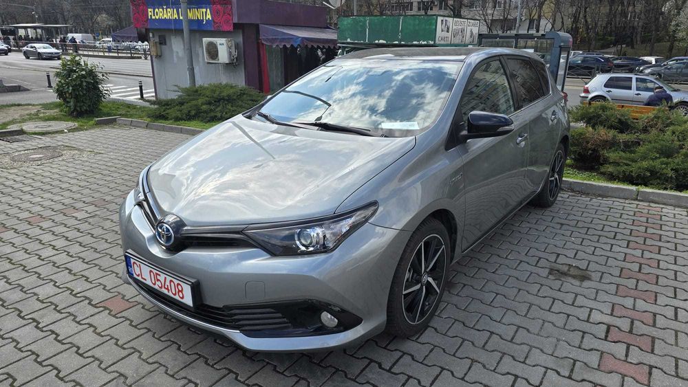De vanzare Toyota Auris Hybrid