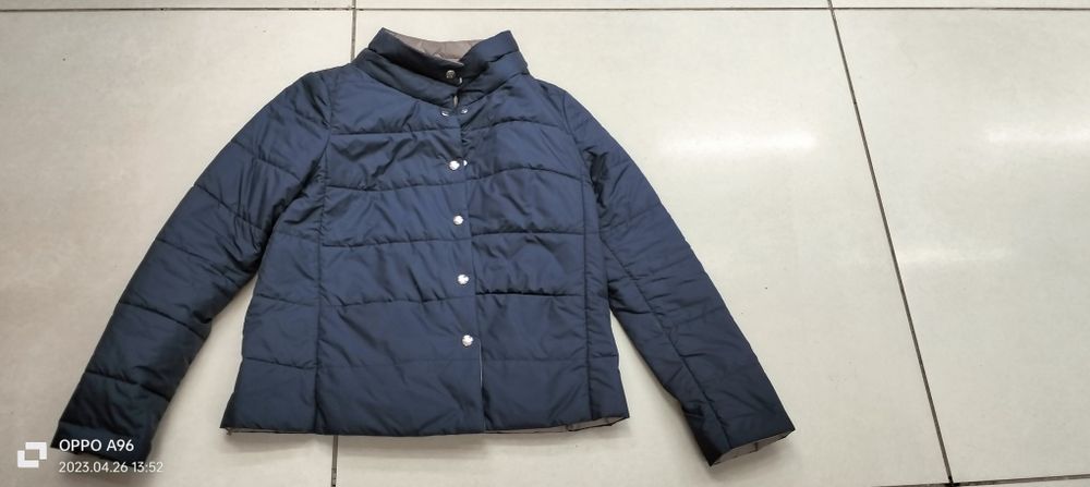 Продам куртку на весну