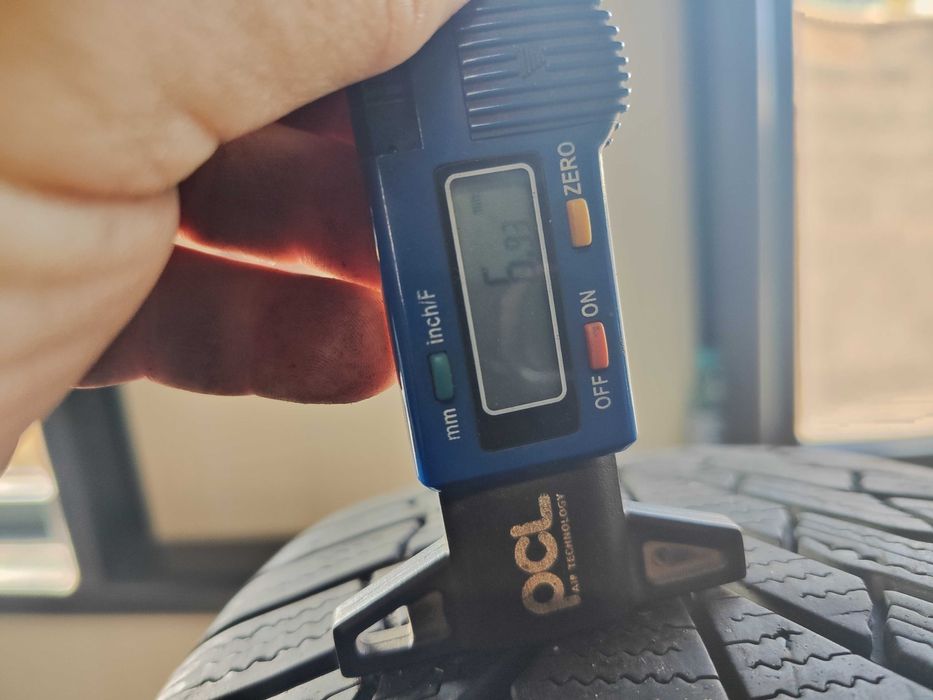 2бр. зимни гуми 215/65/17 Kumho