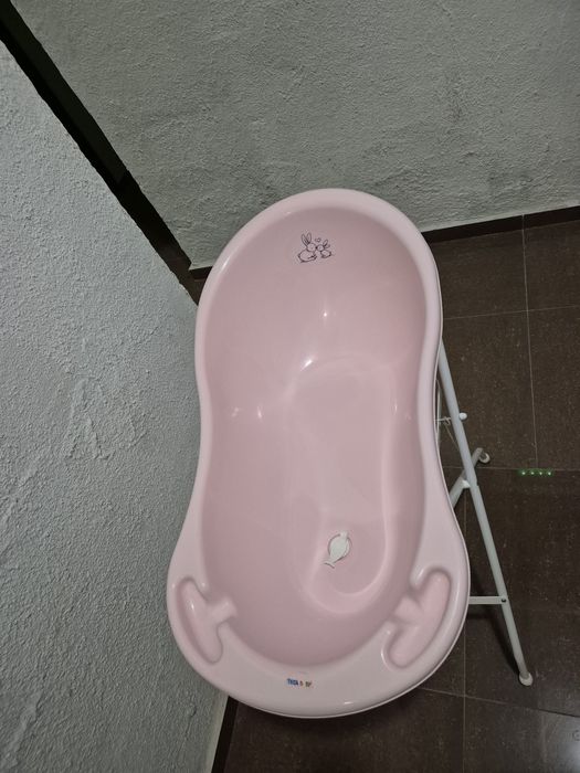 Сгъваема стойка и вана