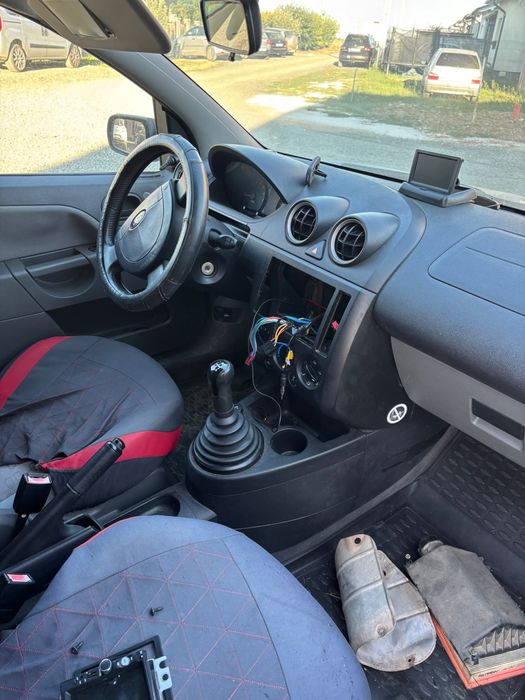 Ford fiesta 2001 1.3benzina