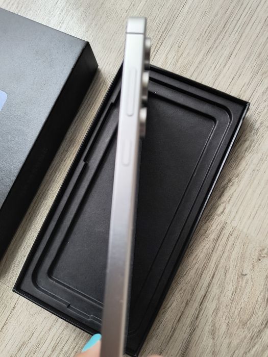 Samsung Galaxy S24 FE, 8GB RAM, 256GB,