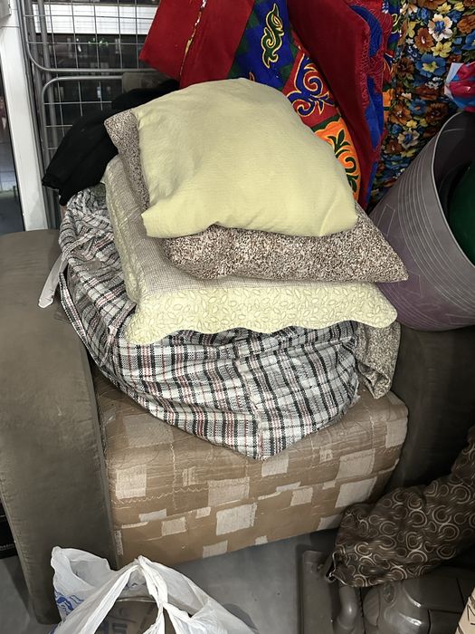 Продам диван 2ка и 1ка (2раскладывается)