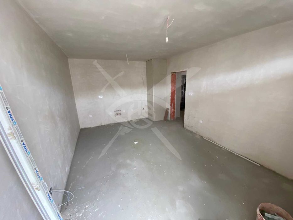 Продава се Тристаен апартамент в Пловдив, Южен - 103 кв.м за 1049 €/кв.м - Снимка #1