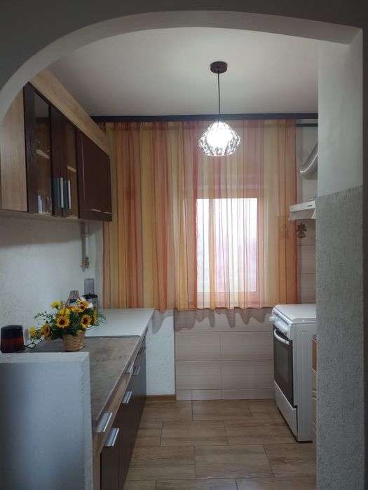 GARSONIERĂ de vânzare.