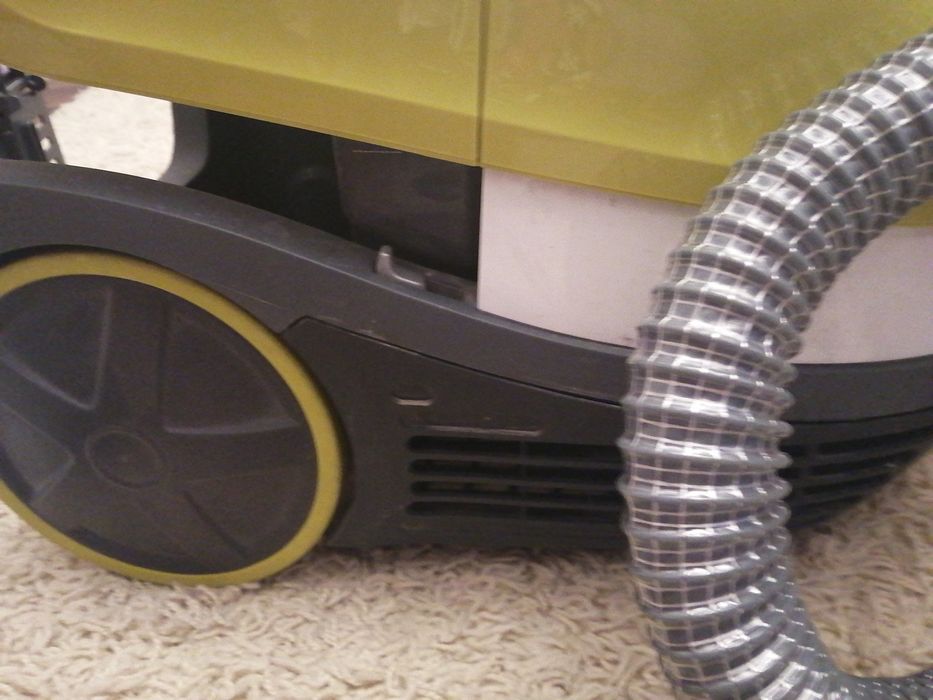 Aspirator cu spălare Zelmee ZVC762ZK