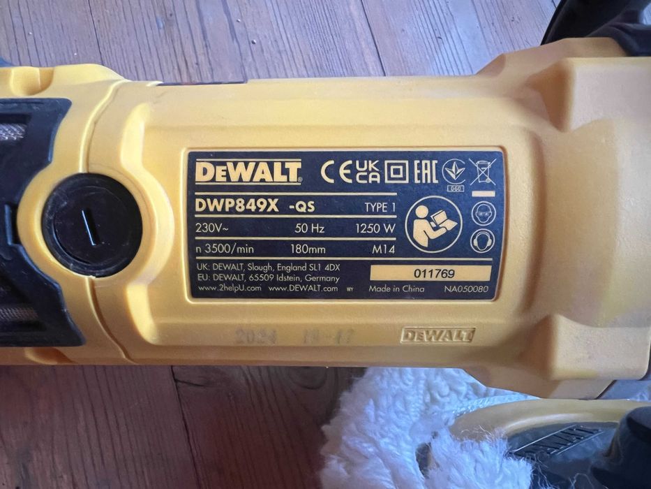 полировальная машина Dewalt DWP849X