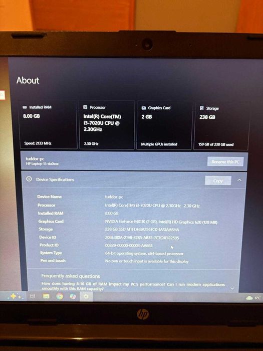Laptop HP 15-da0193nq la cerere instalez Windows si Office cu licenta