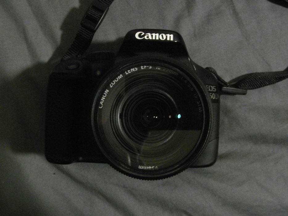 Фотоапарат Canon EOS 550D във идеално състояние,със - 4 бр.Обективи