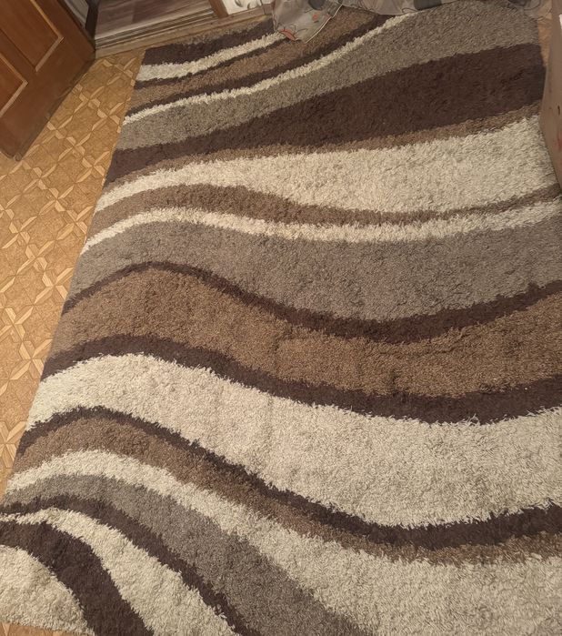 Ковер в хорошем состоянии