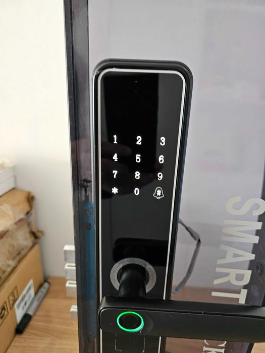 LICHIDARE Incuietoare usa smart culoare negru- transport gratuit