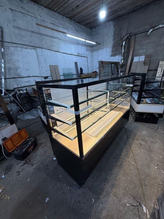 Витринный холодильник