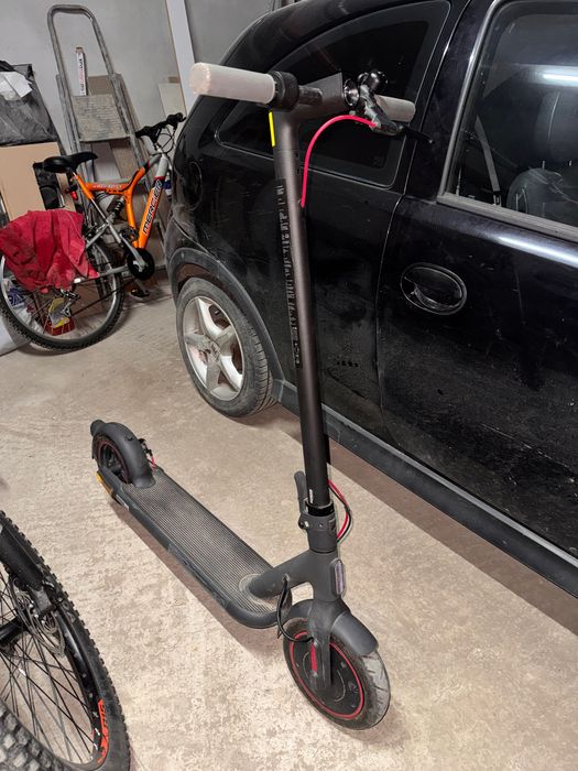 Електическа тротинетка Xiaomi Electric Scooter 4 Pro