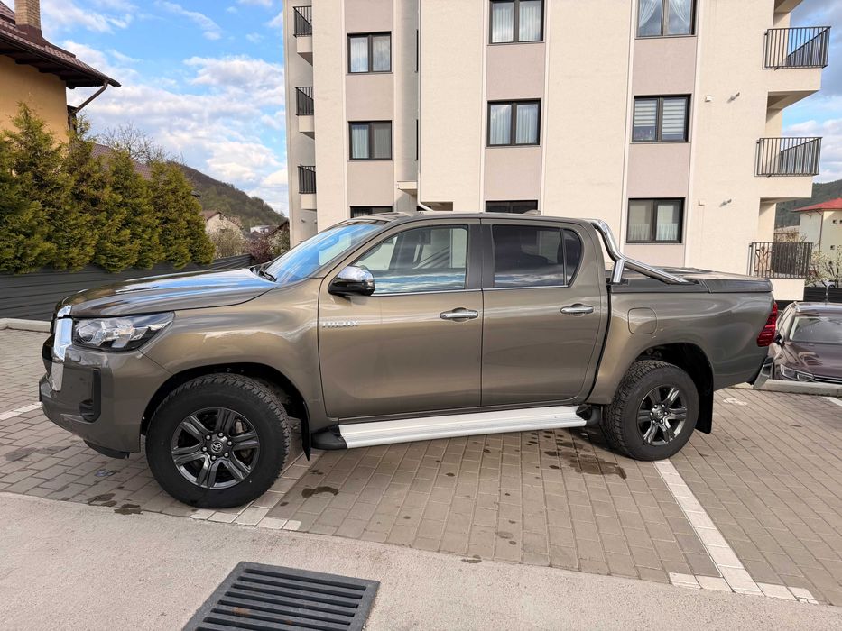Toyota Hilux 2.4D 4x4