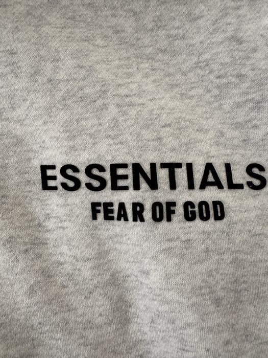 Essentials-сив суичър