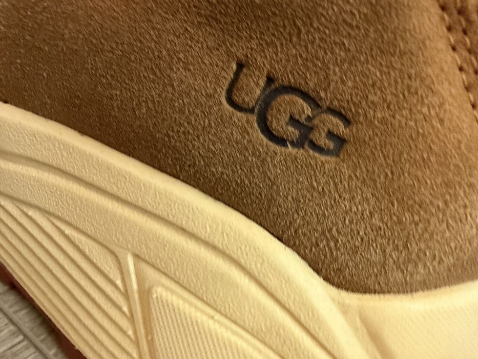 Bocanci UGG Miwo Utility Weather Chestnut Ghete