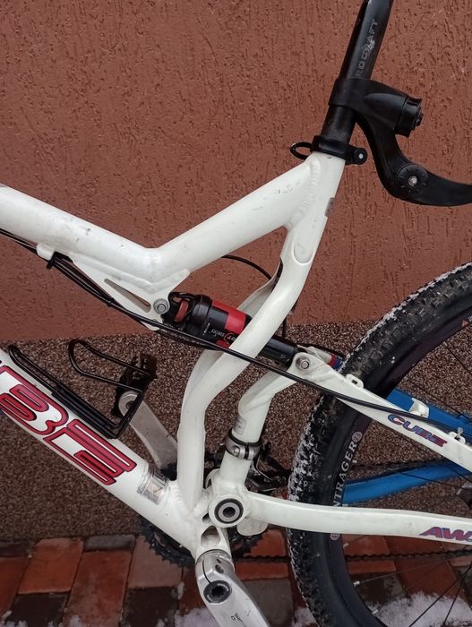 De vânzare bicicletă MTB  CUBE full suspensie PRO AIRWING roți de 26 i