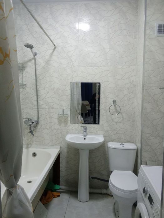 Продаётся 2 ком с мебелью и техникой РОЩА 7 этажка