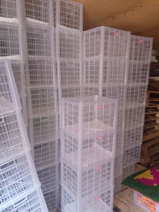 Продам ящики 100 150 штук есть