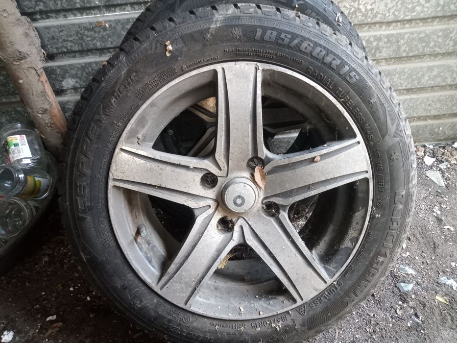 Продам резину с дисками