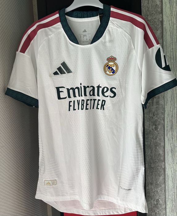 Tricou Real Madrid sezon nou 2026
