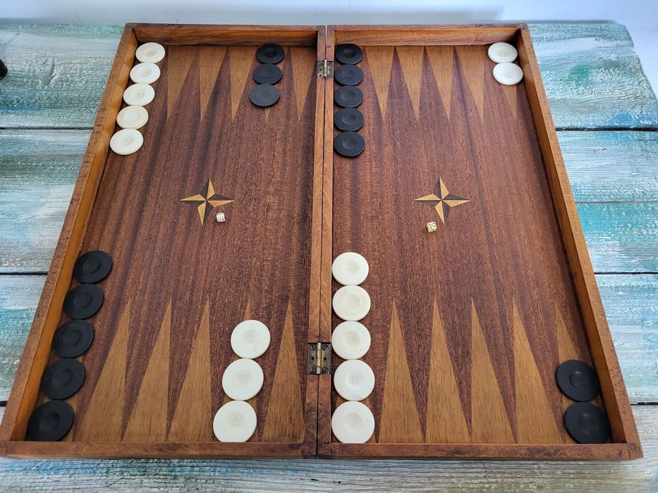 #4 Шахмат с табла