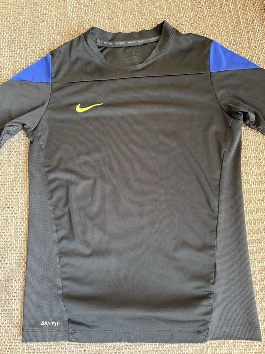 Две тениски на NIKE