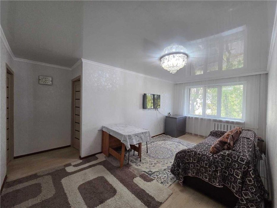 Продаётся уютная 3-х комн квартира  по пр. Республики (3 мик-он)!