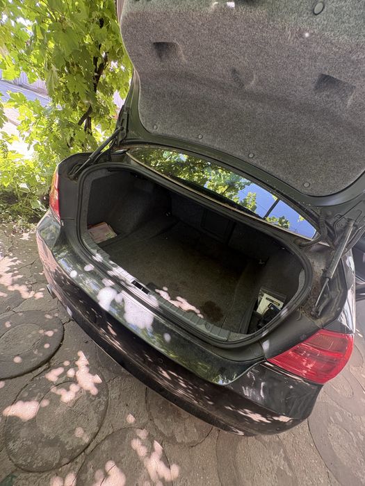 Vand bmw anul 2005
