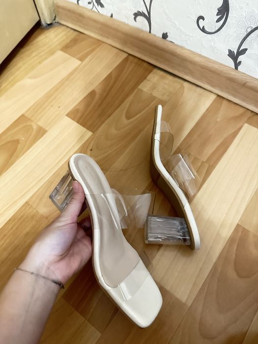 Босоножки, прозрачные