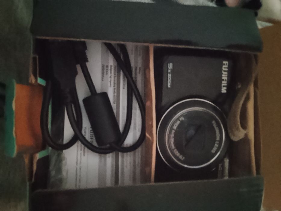 Фотоопорат  FinePix JX310