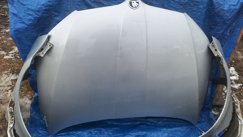 Bara fata capota tragar distonic skoda octavia 3 aripi triple break